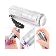 Cargar imagen en el visor de la galería, Lámpara Linterna Plateado Press On Manicure Uñas