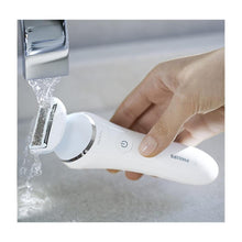 Cargar imagen en el visor de la galería, Afeitadora eléctrica Philips para uso en seco y húmedo BRL13000