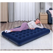 Cargar imagen en el visor de la galería, Colchón Inflable Doble Camping + Inflador Manual 190 x 150 x20cm 300 Kg Azul
