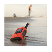 Cargar imagen en el visor de la galería, Radios Motorola T503 H2O Talkabout Waterproof 35 Millas
